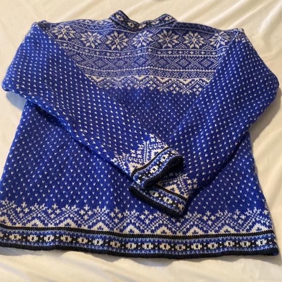LL BEAN Vintage Henley Fair Isle 100% Merino Wool  Blue Sweater Fall Winter Sz M - Picture 7 of 10